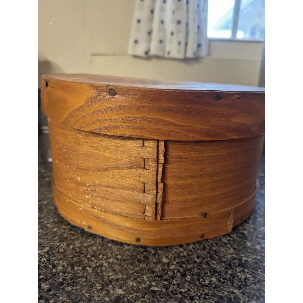 Vintage Primitive Wood Round Cheese Box Painted Ducks 